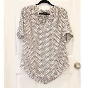 Worthington Geometric Pattern Black and Cream Top